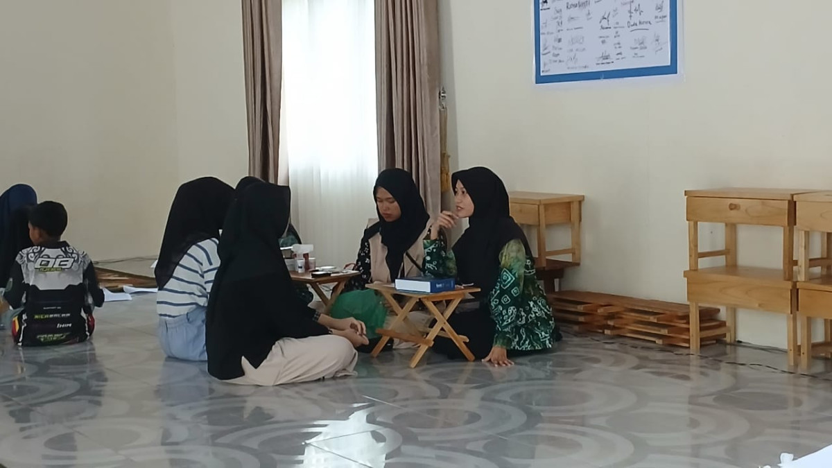 Kegiatan Pik R Dalam Rangka sosialisasi Dengan Remaja Desa Padang Luar