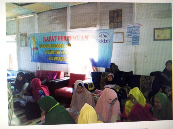 Pertemuan Loka Karya Mini di Kampung KB Desa Tuhuran