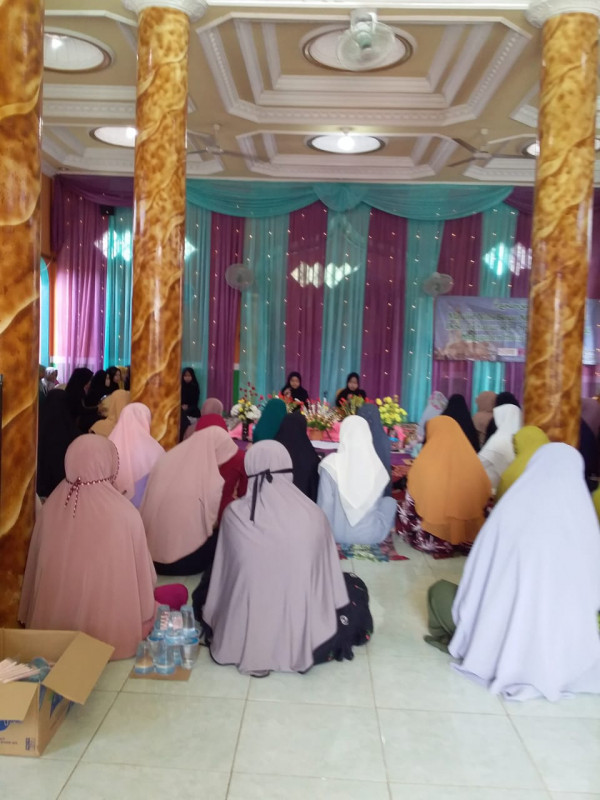 Acara peringatan Maulid Nabi Besar Muhammad SAW di Kampung KB Desa Tuhuran