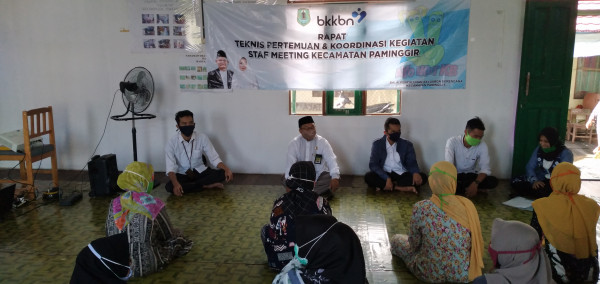 Rapat Teknis Pertemuan dan Koordinasi Kegiatan Staf Meeting Kecamatan Paminggir