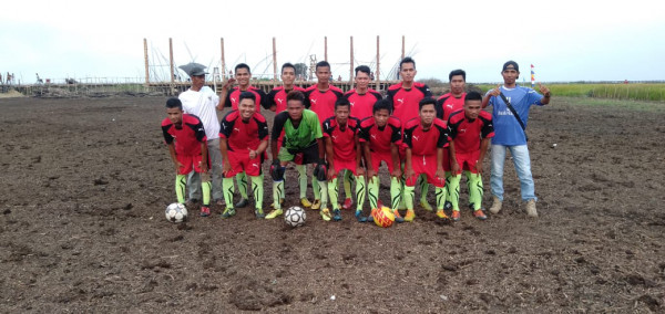Tim Sepak Bola Kampung KB Mantap 'Bina Remaja FC'  