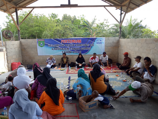 pertemuan kelompok kerja kampung kb kabupaten tanah bumbu tahun 2018