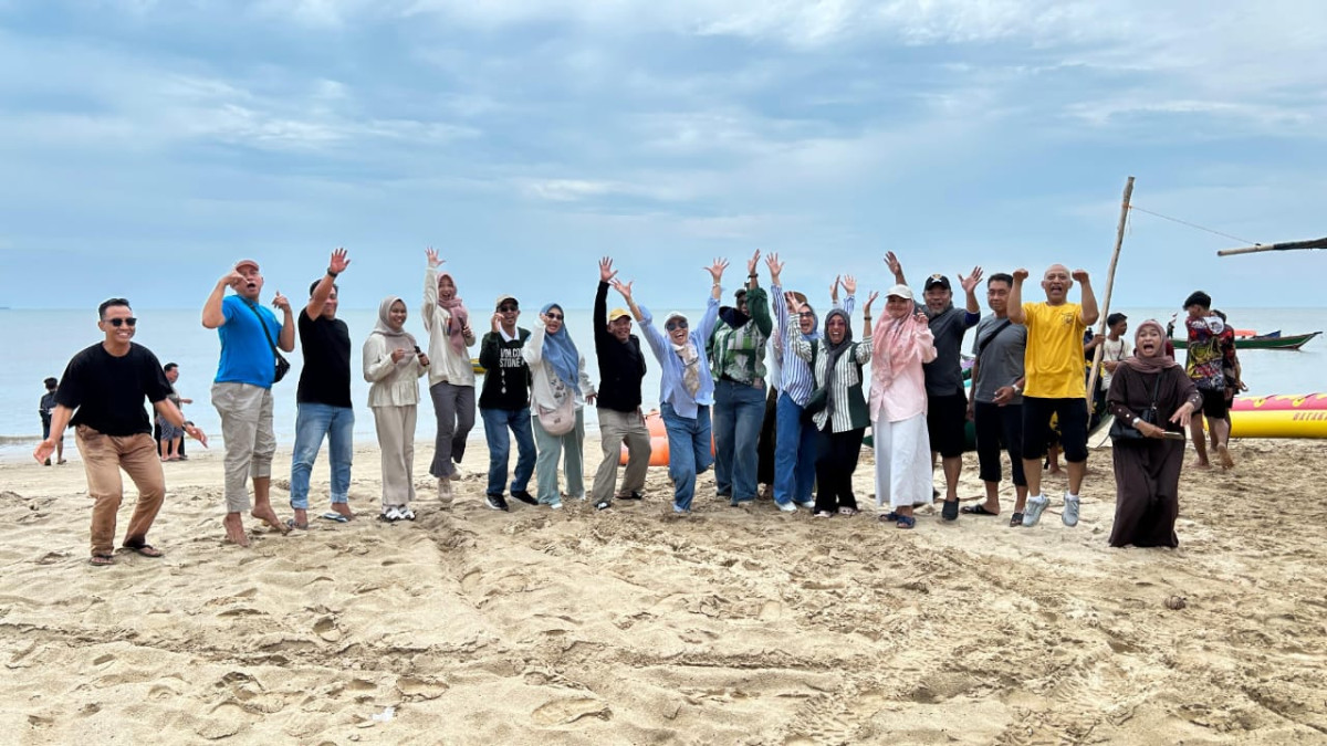 Wisata dan silaturahmi lpmk, rt, rt, dan kader pkk