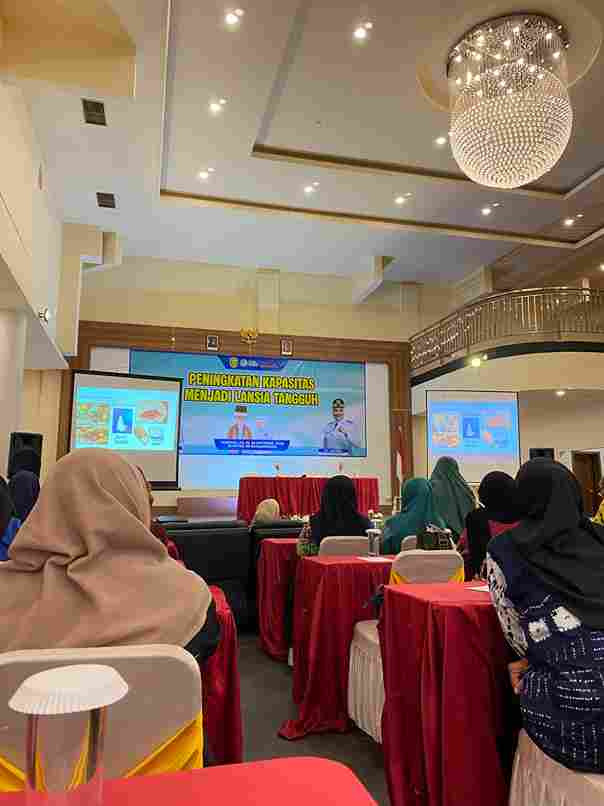 Peningkatan kapasitas lansia tangguh