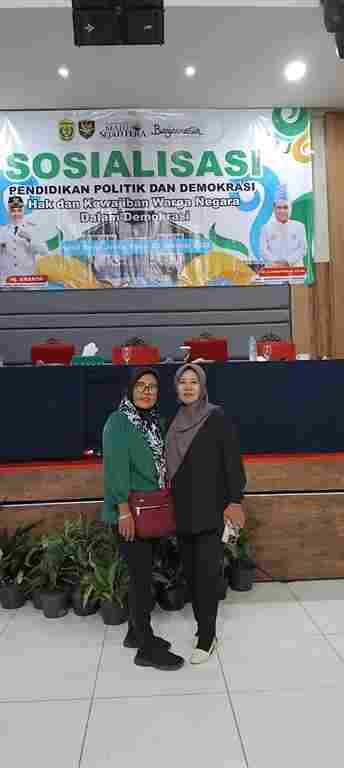 Sosialisasi pendidikan dan politik