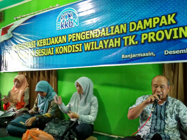 Fasilitasi Pertemuan Inventarisasi Kebijakan Pengendalian Dampak Kependudukan Tingkat Provinsi Kalimantan Selatan