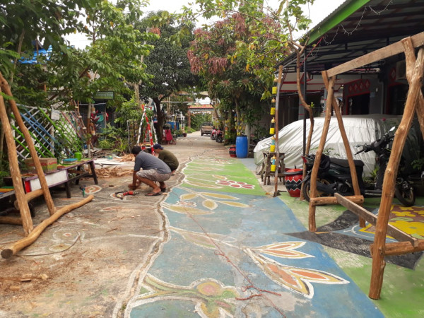 Gotong Royong Lingkungan Kampung Bunga