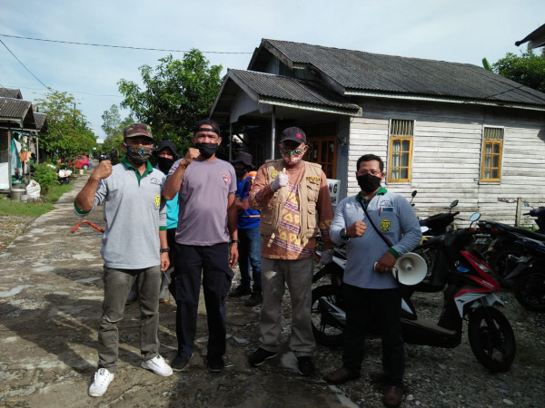 Sosialisasi penerapan PSBK (Pembatasan Sosial Berskala Kecil) di Kampung KB Kelurahan Sungai Andai