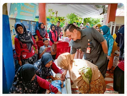 KUNJUNGAN PAK WALIKOTA KE POSYANDU NUSANTARA