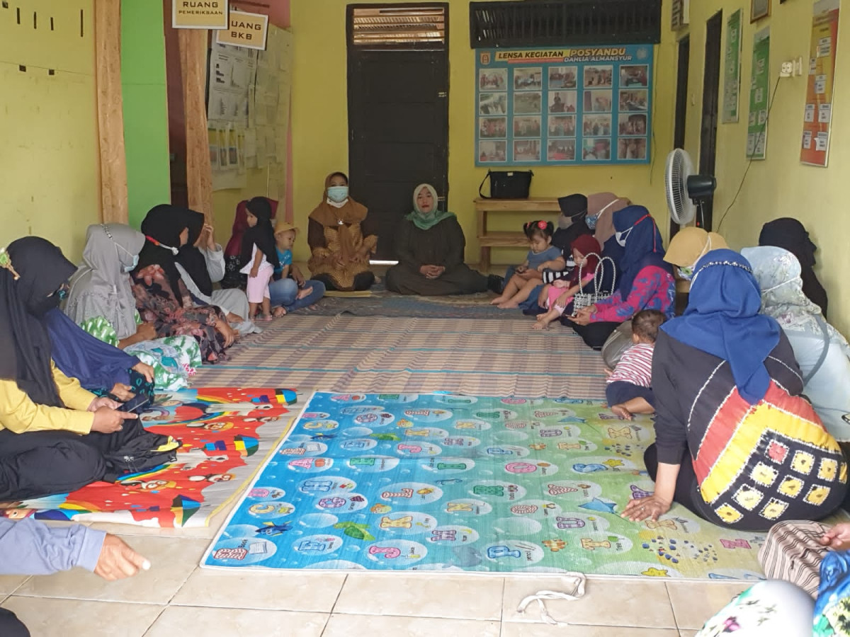 Sosialisasi Edukasi 1000 HPK Bagi Ibu dan Keluarga Dalam Rangka Pencegahan Stunting di Kampung KB