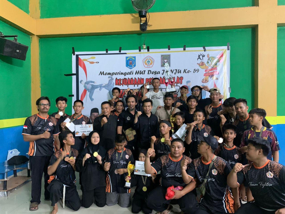 Kejuaraan pencak silat yang diselenggarakan oleh pemerintah desa janju