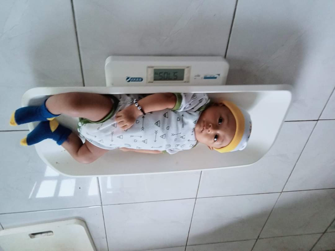 Penimbangan bayi yg tidak hadir ke posyandu