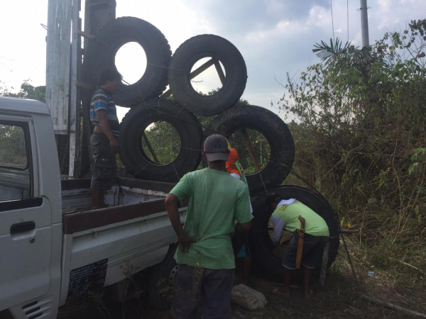 Kegiatan Gotong Royong Pintu Gerbang Dusun II