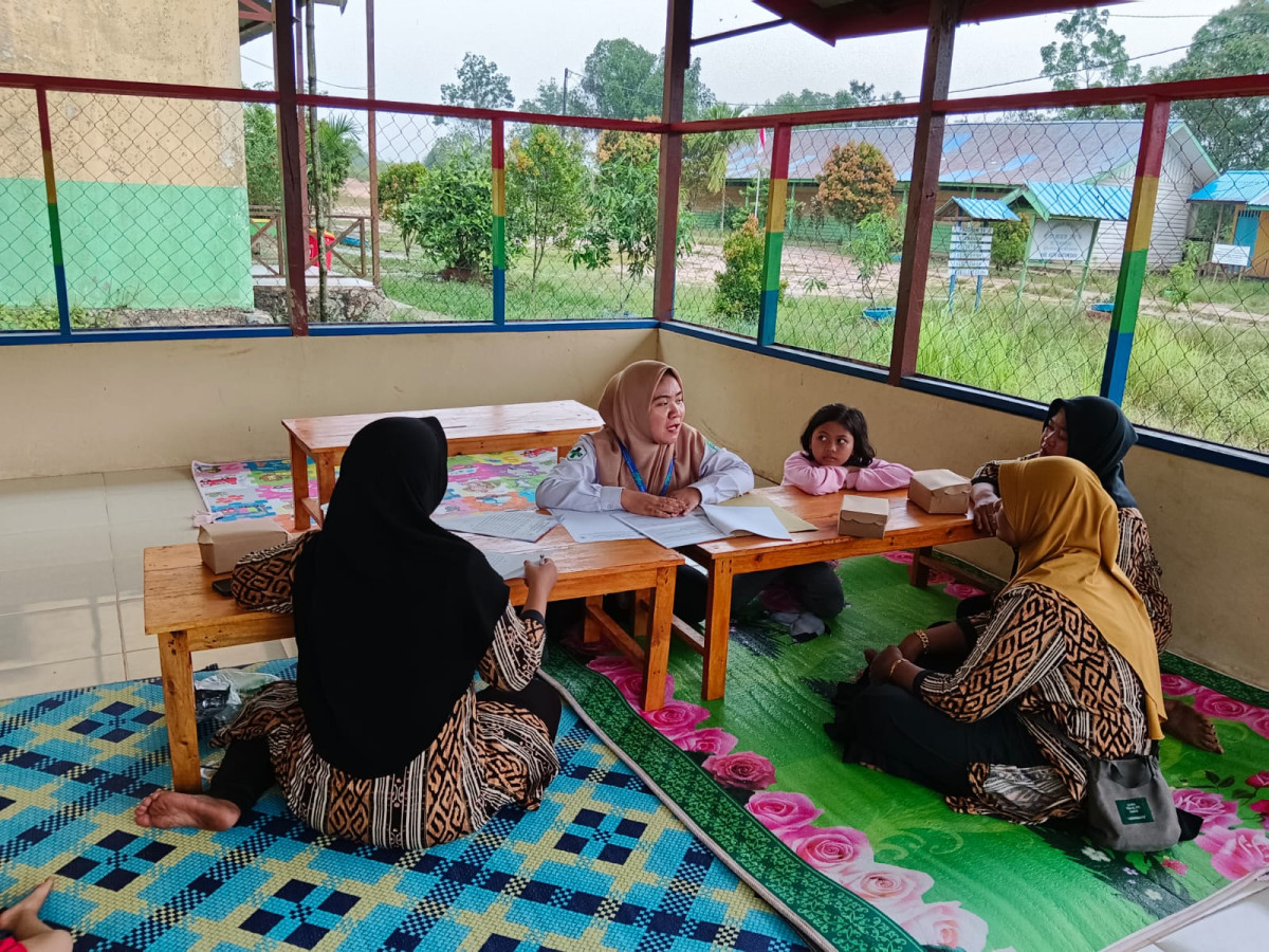 Pelatihan Tim Pelaksana dalam Penyiapan Pemberian Makanan Berbasis Pangan Lokal Bagi Ibu Hamil KEK dan Balita Gizi Kurang Tingkat Puskesmas