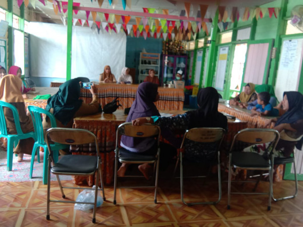 Rapat evaluasi akhir tahun dan rencana tindak lanjut kegiatan kampung kb loa tebu