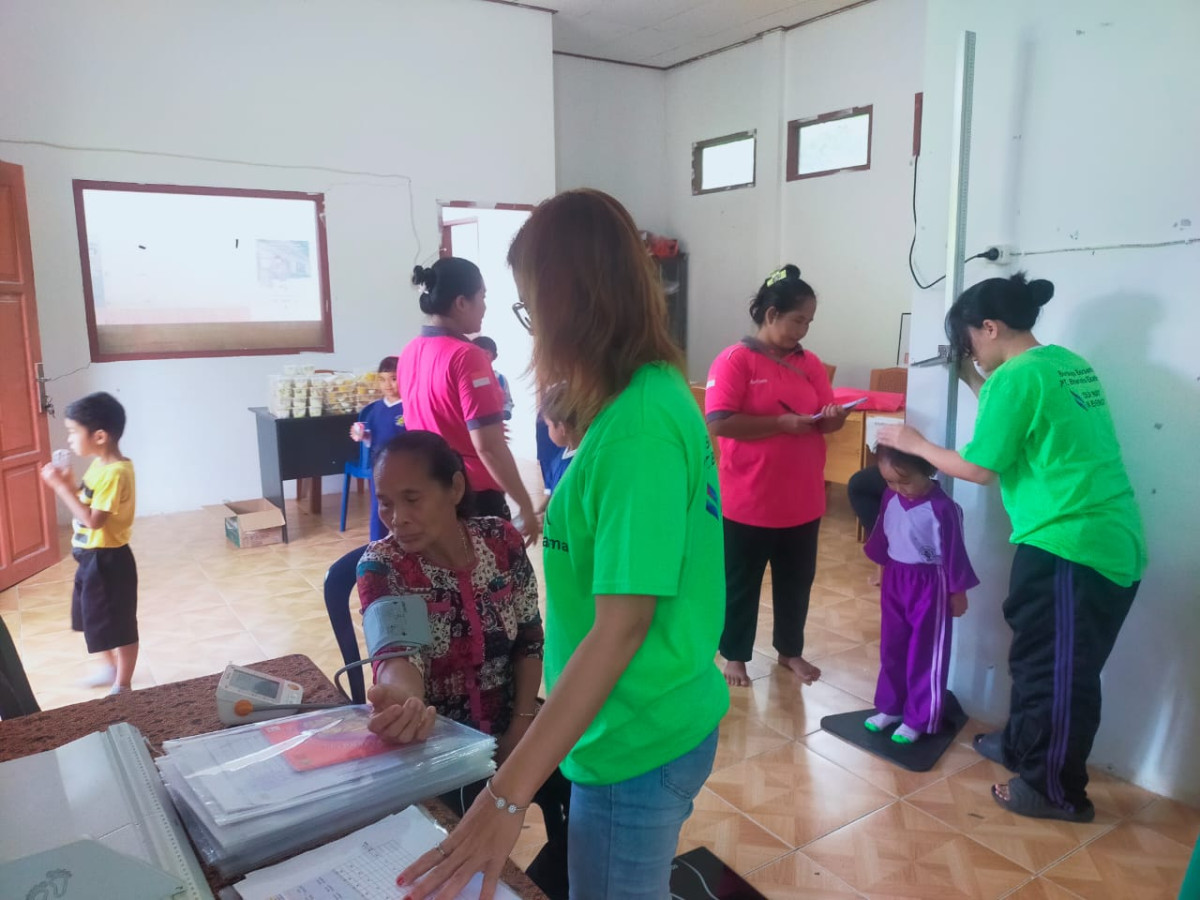 Pelaksanaan Posyandu ILP di Kampung Pinang Sendawar