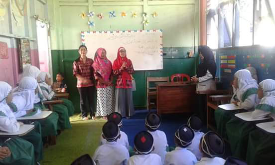Penyuluhan PHBS bagi siswa SDN 018 Kampung Rejo BAsuki  dan Siswa Madrasah Ibtidaiyah Al-Hikmah  Rejo Basuki