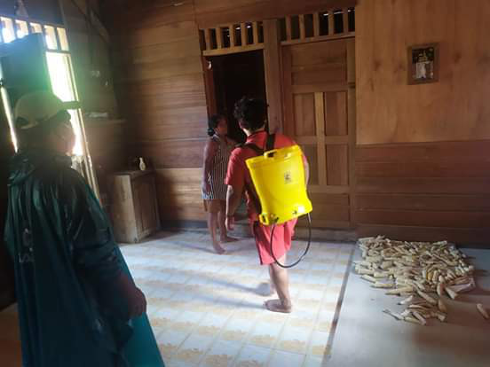 Penyemprotan Desinfektan di kampung KB nusa Indah