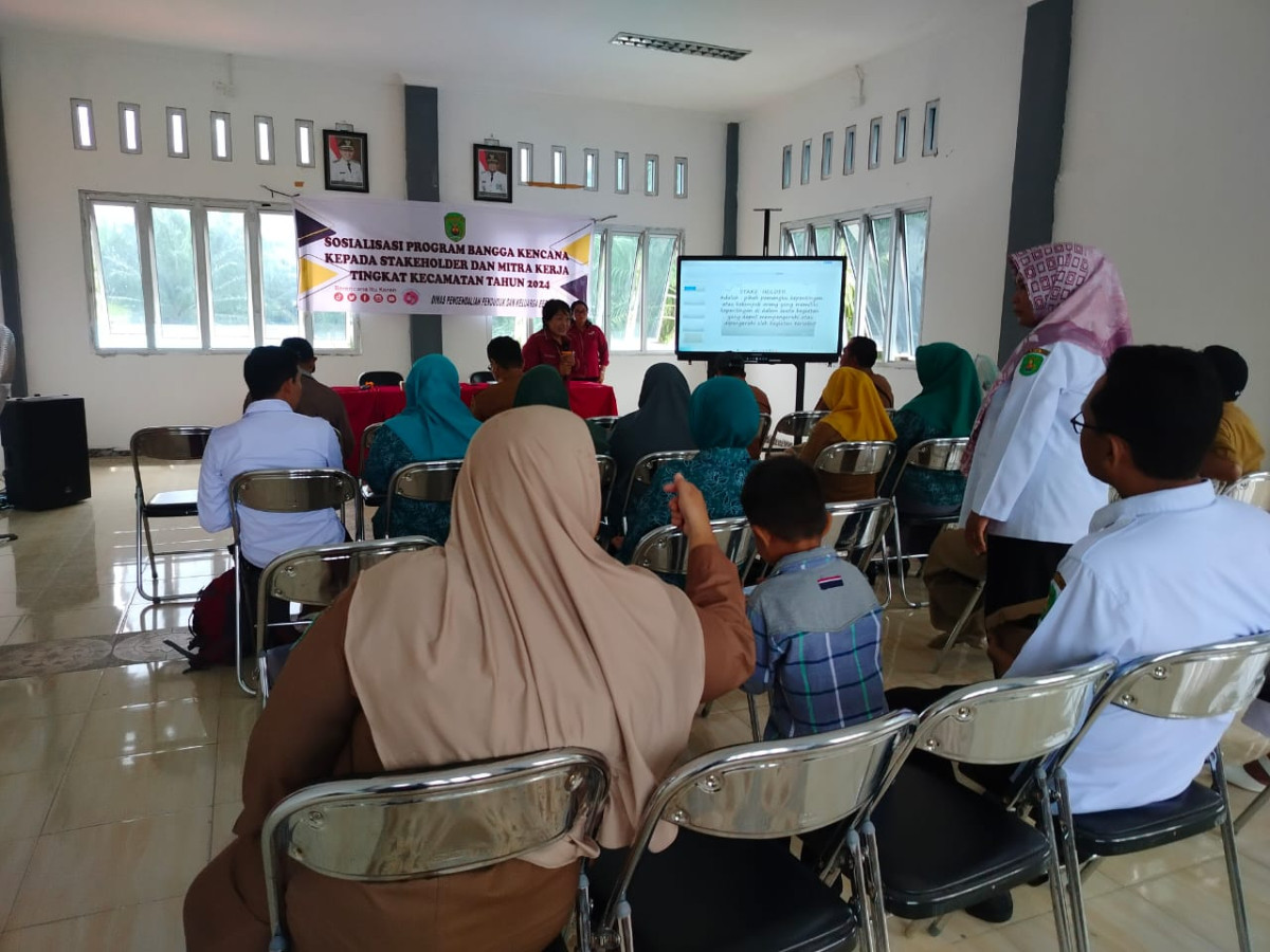 mengikuti sosialisasi program bangga kencana kepada steakholder
