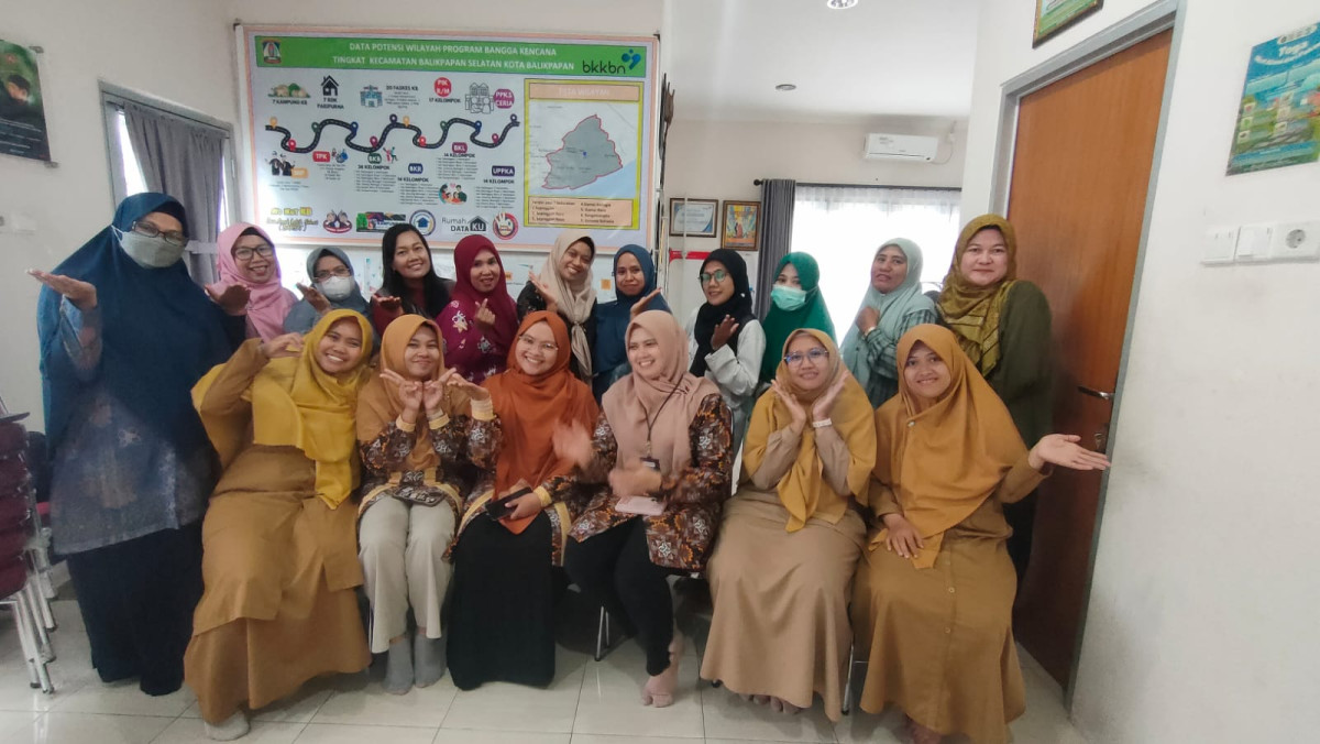 Foto bersama perwakilan BKKBN PROVINSI dan para PLKB BALIKPAPAN wilayah selatan