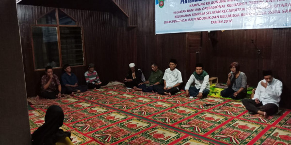 Ketua Kampung KB, PKB, Narasumber dan peserta pertemuan