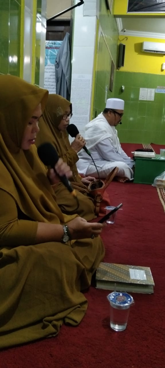 Kegiatan Yasinan Rutin Di Masjid Al Mukarramah Bersama Ustadz Rasyid Di