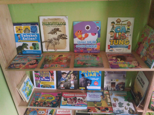 koleksi buku untuk anak-anak