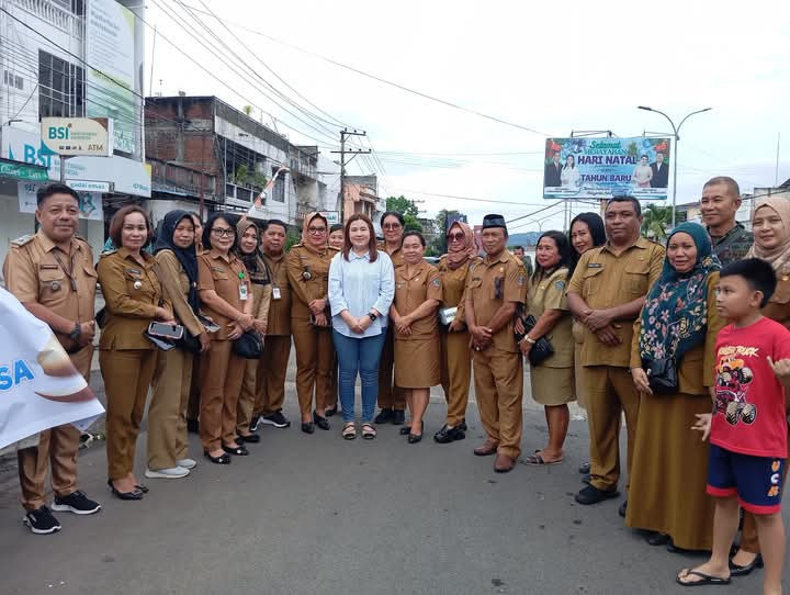 Berbagi Takjil dan buka puasa