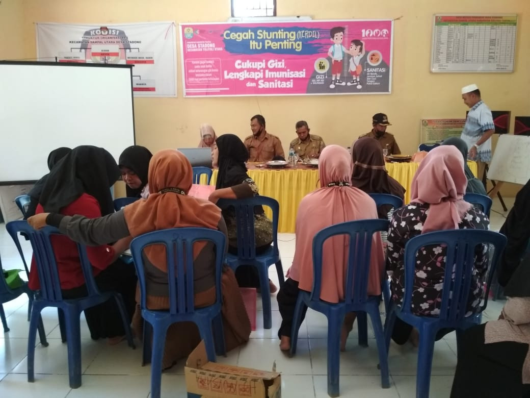 Foto kegiatan lintas sektor tentang cegah stunting dan pola asuh anak bayi/balita desa stadong