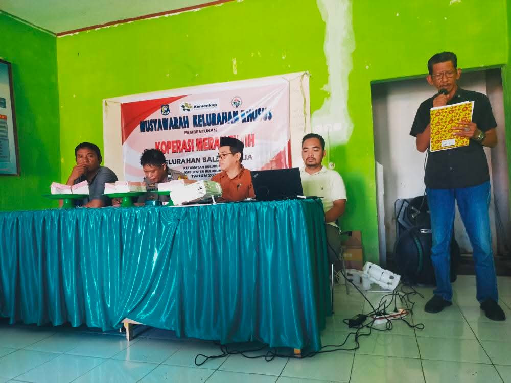 Musyawarah Kelurahan dalam pembentukan koperasi merah putih