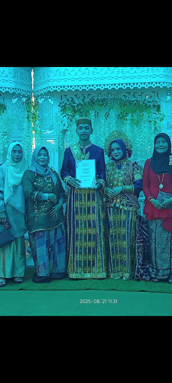 PENYERAHAN SERTIFIKAT CATIN OLEH TPK TIM 3