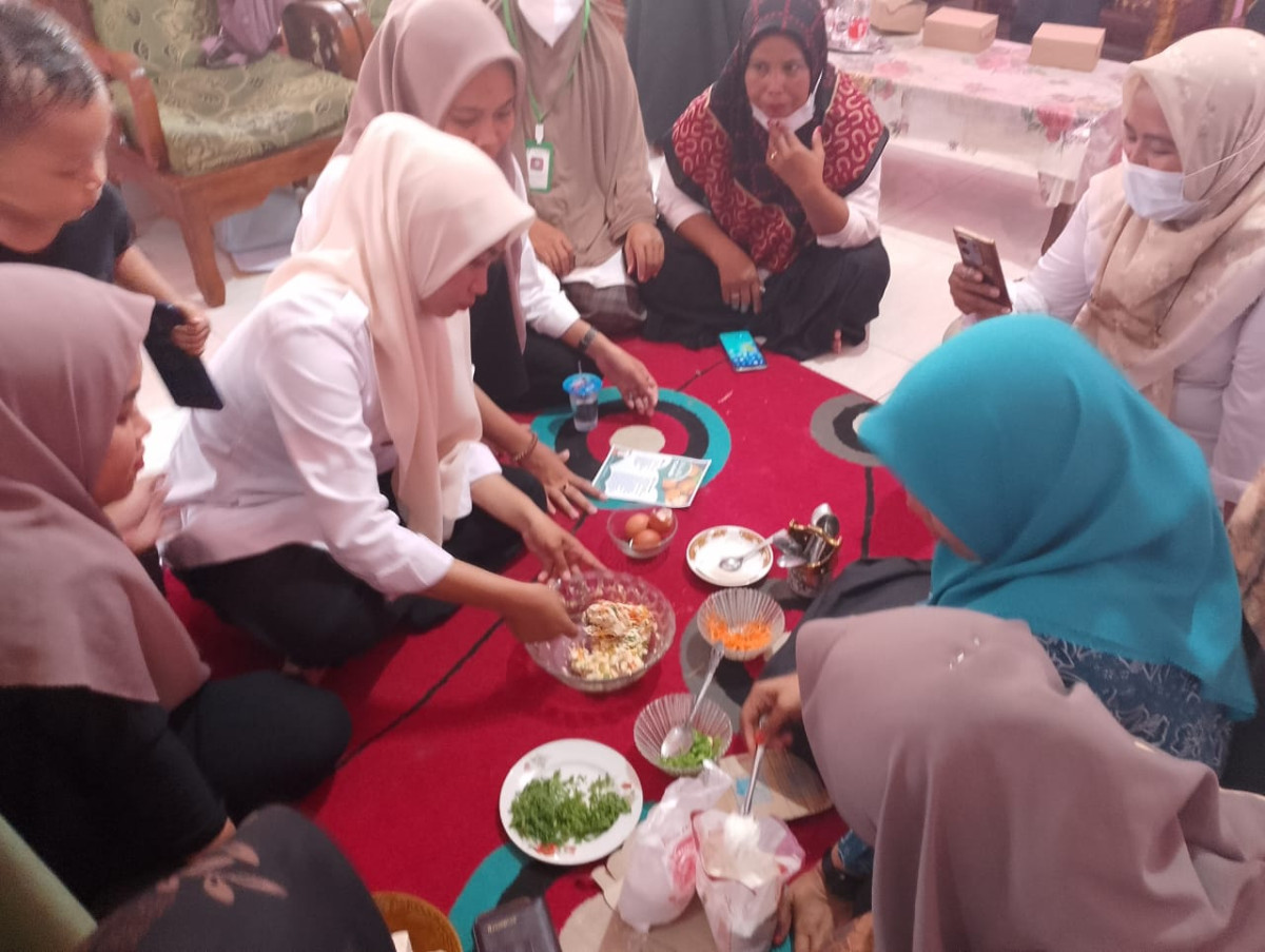 Pemberian bantuan pangan selain beras dan telur (variasi) (karbohidrat, protein hewani, protein nabati, vitamin dan mineral dan/atau Makanan Pendamping Air Susu Ibu, bagi ibu hamil, ibu menyusui dan baduta