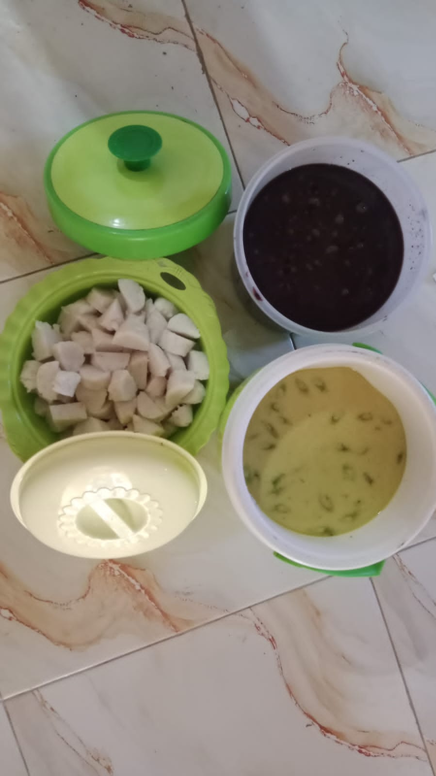 Pemberian makanan tambahan bagi anak usia 6 – 23 bulan