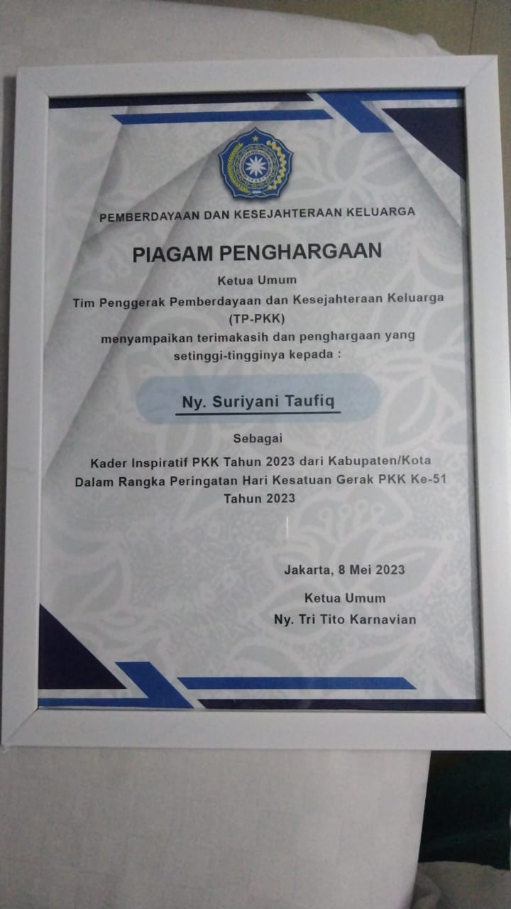 Piagam Perhargaan Kader Inpiratif PKK Tingkat Nasional