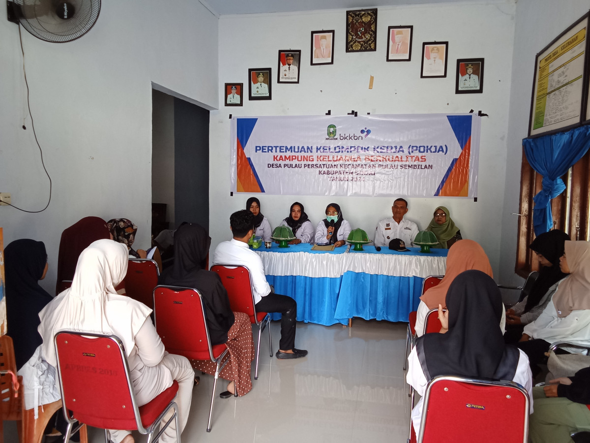 Rumah Data Kependudukan dan Informasi Keluarga (Rumah DataKu) Pertemuan dan pembinaan pokja