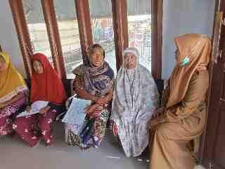 Pemberian bantuan pangan non-tunai kepada Pasangan Usia Subur dengan status miskin dan penyandang masalah kesejahteraan sosial