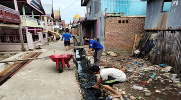 Kerja bakti bersihkan lingkungan di Dusun Campagaiya