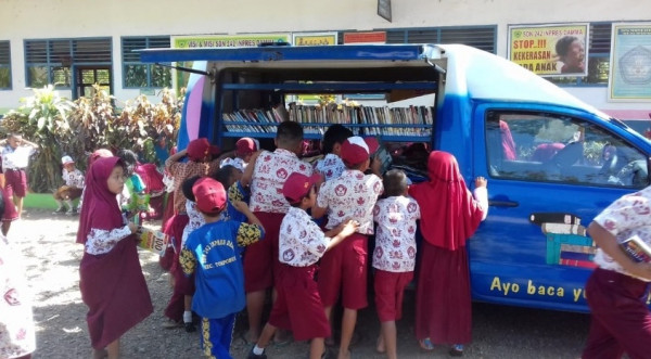 PERPUSTAKAAN KELILING