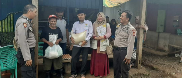 Penyaluran Bantuan untuk lansia oleh BAZNAS kabupaten maros