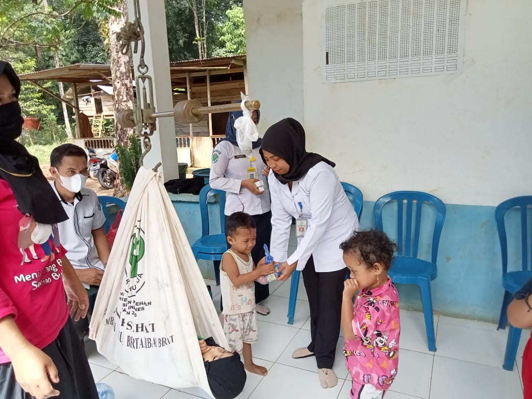 Posyandu dan Pemberian Makanan Tambahan