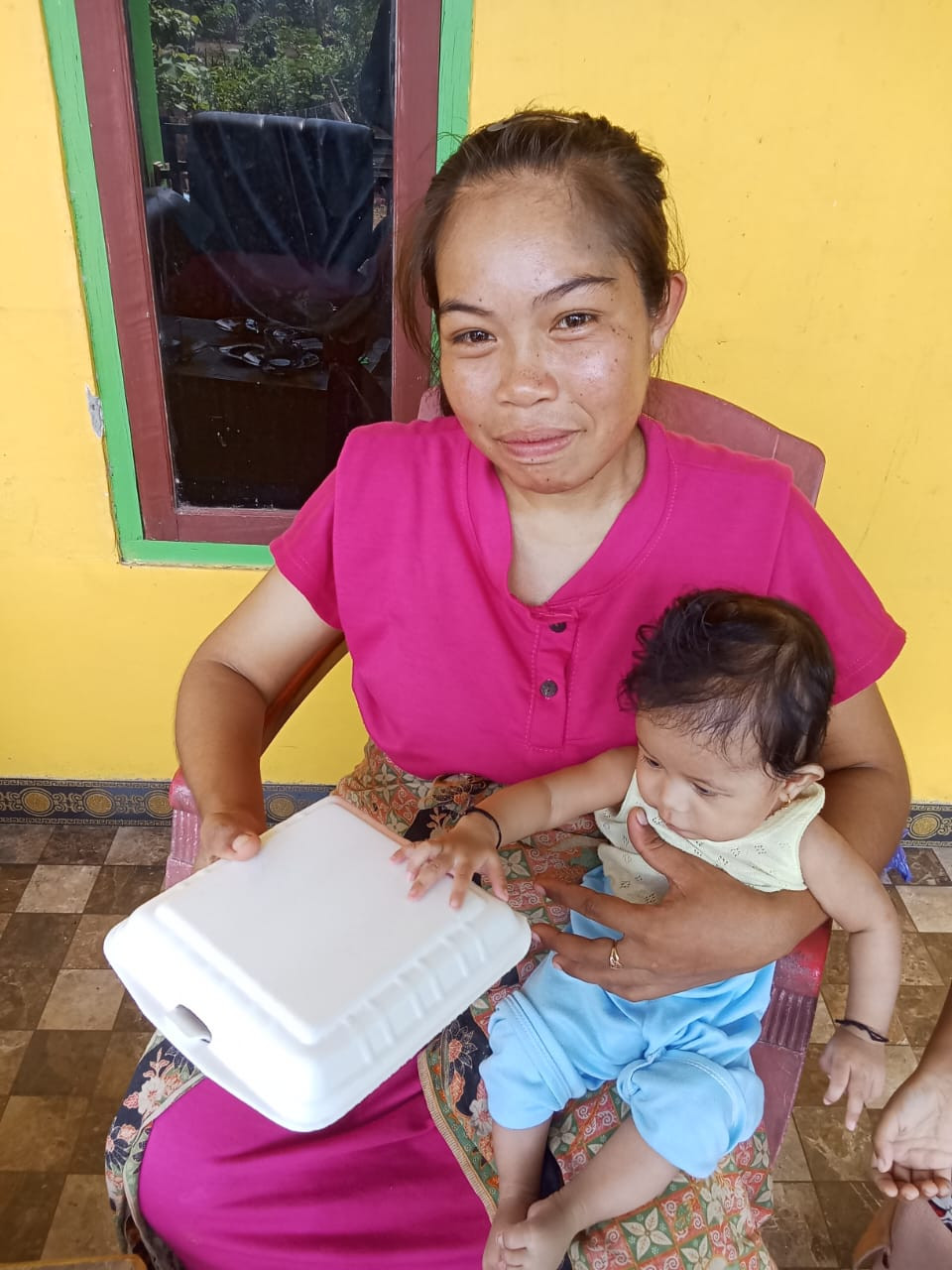 pemberian makanan  tambahan