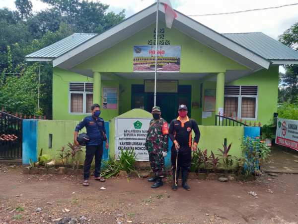 kegiatan penyemprotan disinfektan 