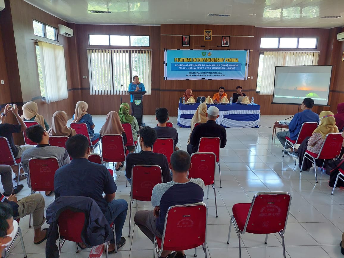 PELATIHAN  ENTERPRENEURSHIP PEMUDA