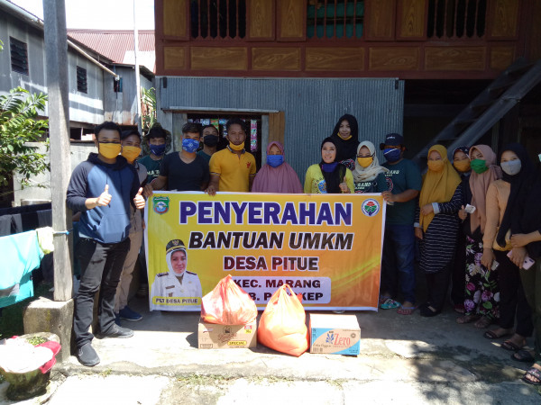 Penyaluran bantuan UMKN