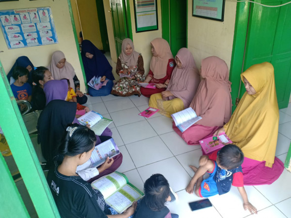 Penyuluhan Stunting dan kelas BUMIL di kampung KB Gusunge Desa Pitue