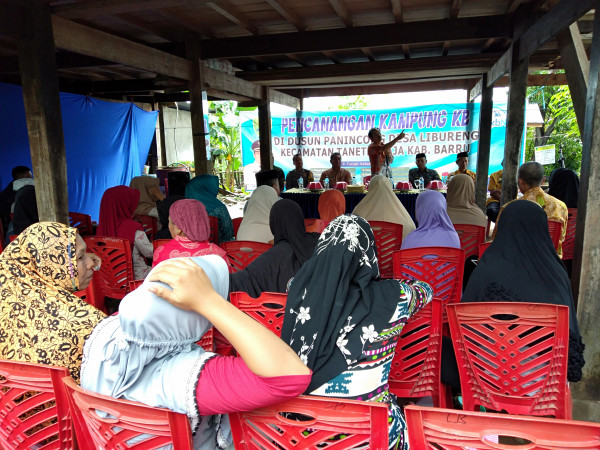 Pencanangan kampung KB oleh Bapak Kepala Dinas PMDPPKBPPPA