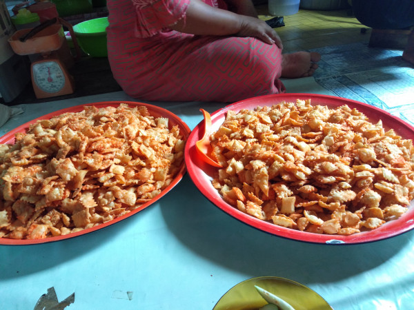 Hasil produksi kue Bantal