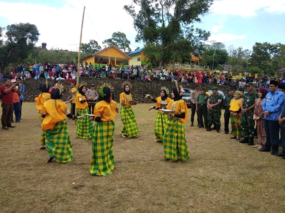 Acara adat budaya mappadendang desa paccekke