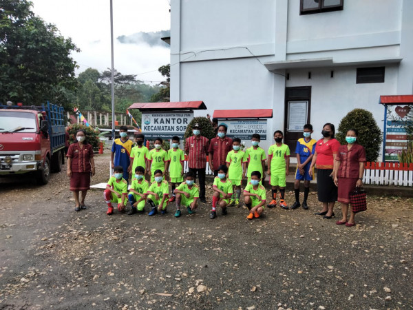 pendidikan sepak bola perebutan piala bupati toraja utara