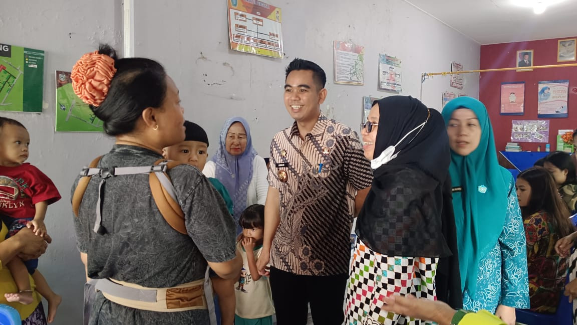 INTERVENSI KE WILAYAH RW 01 KEPADA ANAK RESIKO STUNTING